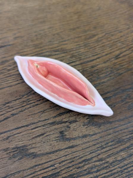 Räucherstäbchenhalterin Vulva klein